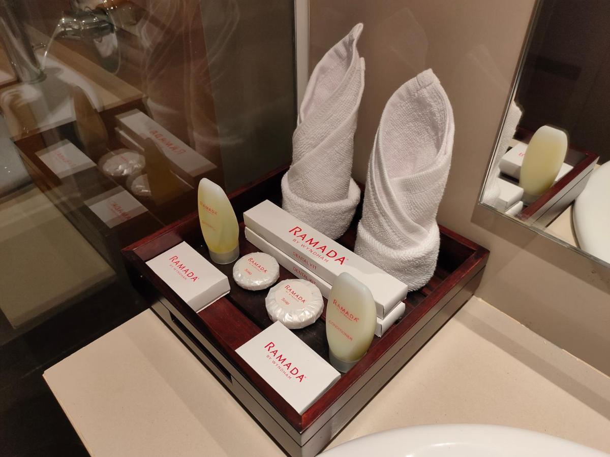 Готель Ramada By Wyndham Yogyakarta Селеман Екстер'єр фото