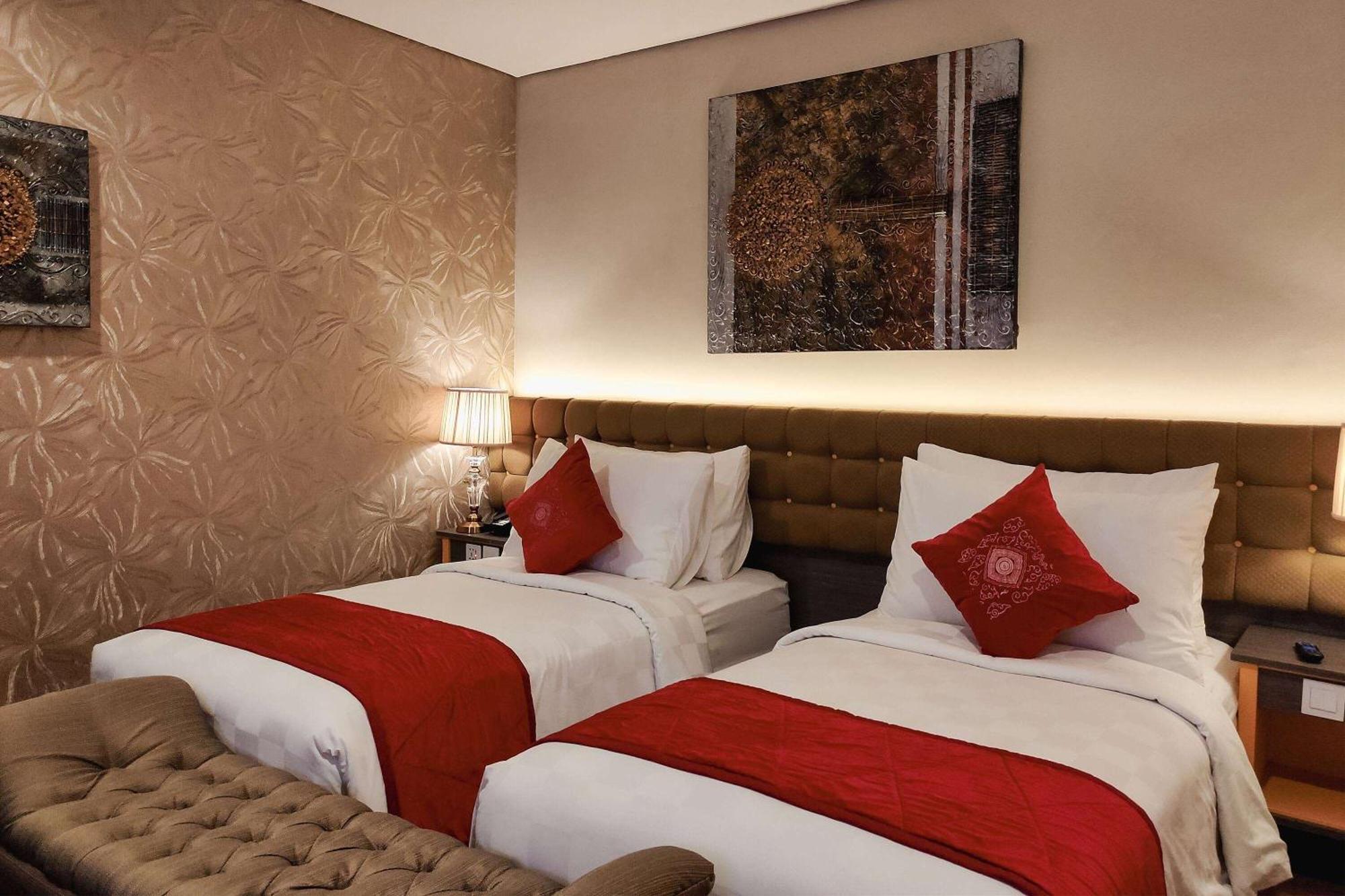 Готель Ramada By Wyndham Yogyakarta Селеман Екстер'єр фото