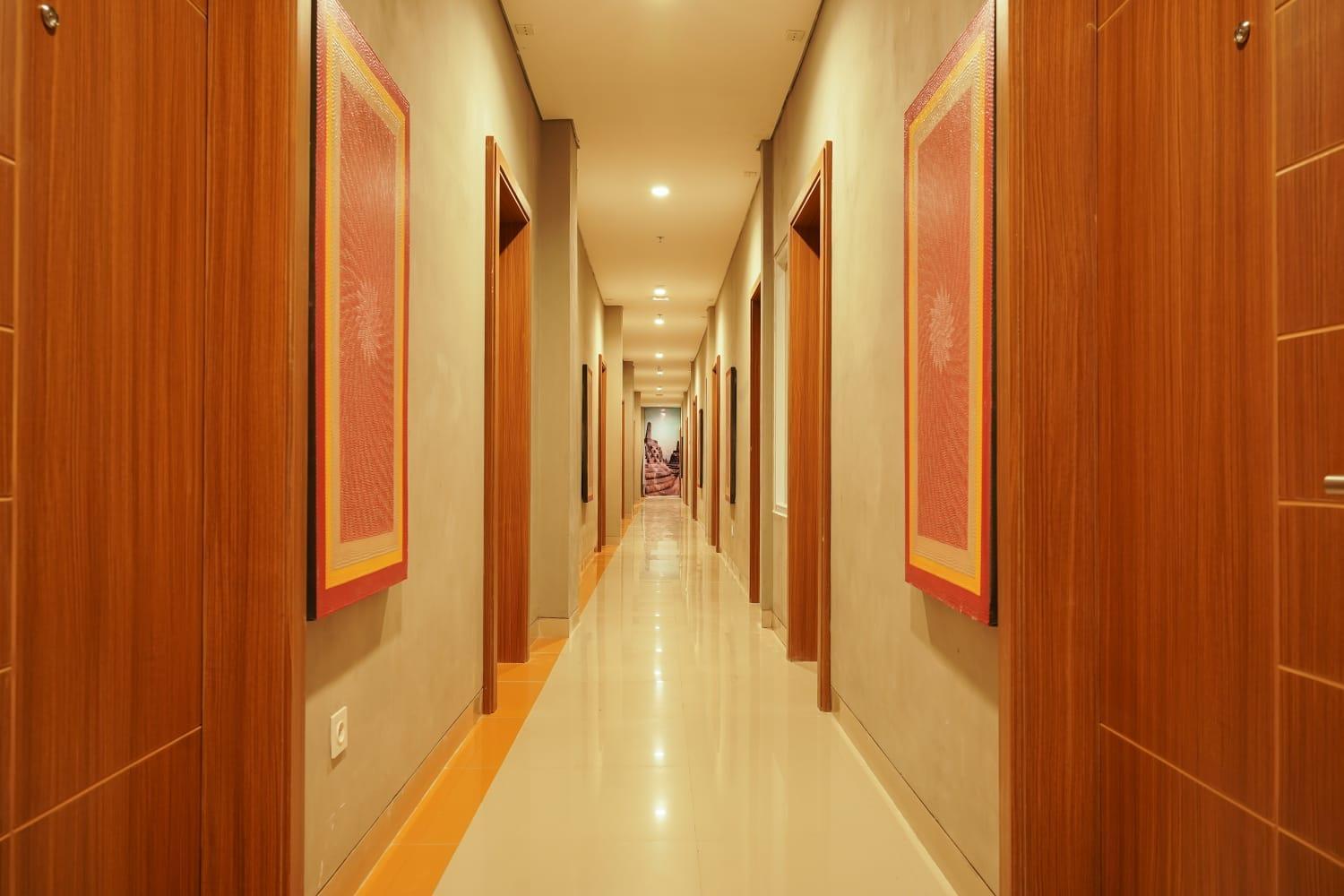 Готель Ramada By Wyndham Yogyakarta Селеман Екстер'єр фото